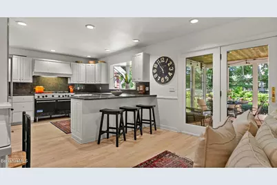 47 Warwick St, Pittsfield, MA 01201 - Photo 24