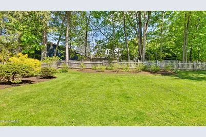 47 Warwick St, Pittsfield, MA 01201 - Photo 46