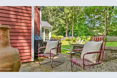 47 Warwick St, Pittsfield, MA 01201 - Photo 60
