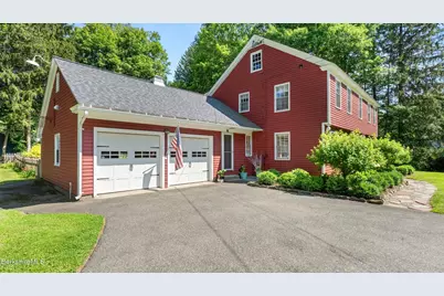 47 Warwick St, Pittsfield, MA 01201 - Photo 4