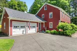 47 Warwick St, Pittsfield, MA 01201 - Photo 4