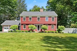 47 Warwick St, Pittsfield, MA 01201 - Photo 2