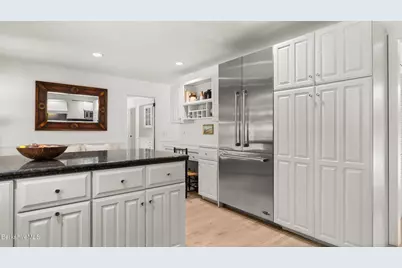47 Warwick St, Pittsfield, MA 01201 - Photo 20