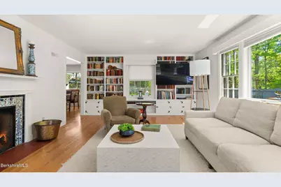 47 Warwick St, Pittsfield, MA 01201 - Photo 4