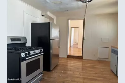94-96 Liberty St, North Adams, MA 01247 - Photo 32