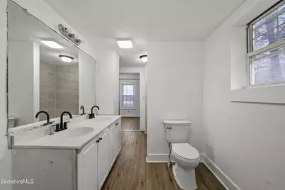 41 Prospect St, North Adams, MA 01247 - Photo 18