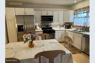 31 Taft St, North Adams, MA 01247 - Photo 4