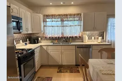 31 Taft St, North Adams, MA 01247 - Photo 6