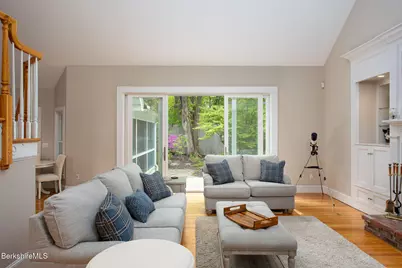 3 Cornwall Dr, Great Barrington, MA 01230 - Photo 8