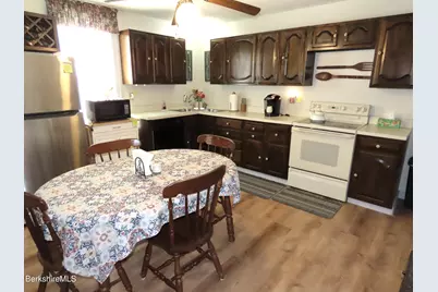 34 Goodrich St, North Adams, MA 01247 - Photo 4