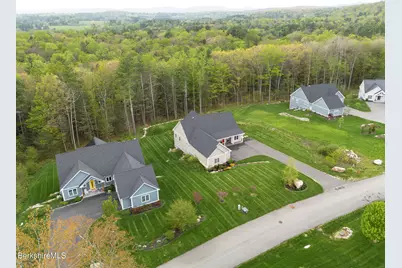 7 Thrushwood Ln, Great Barrington, MA 01230 - Photo 6