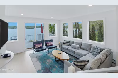 233 Narragansett Ave, Lanesborough, MA 01237 - Photo 20