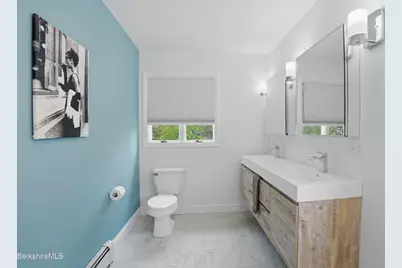 233 Narragansett Ave, Lanesborough, MA 01237 - Photo 36