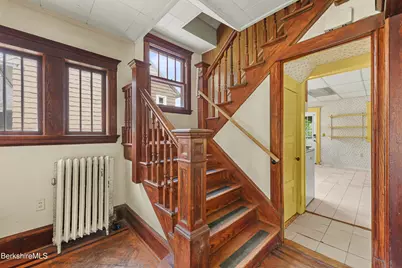 85 Edward Ave, Pittsfield, MA 01201 - Photo 4