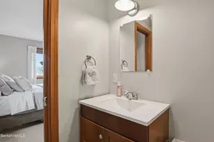 134 Oak Hill Rd, Pittsfield, MA 01201 - Photo 46