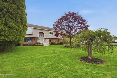 134 Oak Hill Rd, Pittsfield, MA 01201 - Photo 8