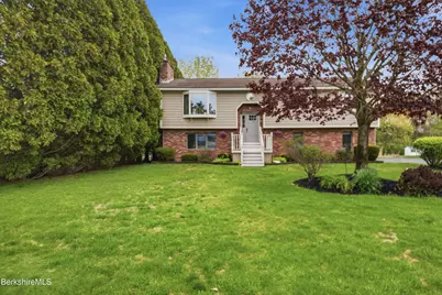 134 Oak Hill Rd, Pittsfield, MA 01201 - Photo 2