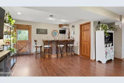 134 Oak Hill Rd, Pittsfield, MA 01201 - Photo 58