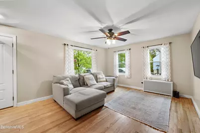 161 Fort Hill Ave, Pittsfield, MA 01201 - Photo 12