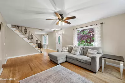 161 Fort Hill Ave, Pittsfield, MA 01201 - Photo 10