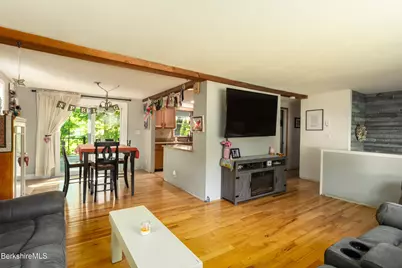 818 Partridge Rd, Lanesborough, MA 01237 - Photo 12
