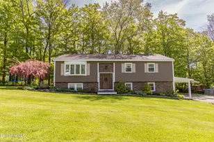 818 Partridge Rd, Lanesborough, MA 01237 - Photo 2