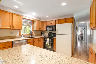 818 Partridge Rd, Lanesborough, MA 01237 - Photo 18