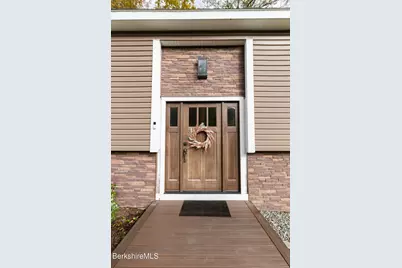 818 Partridge Rd, Lanesborough, MA 01237 - Photo 8