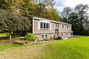 818 Partridge Rd, Lanesborough, MA 01237 - Photo 2