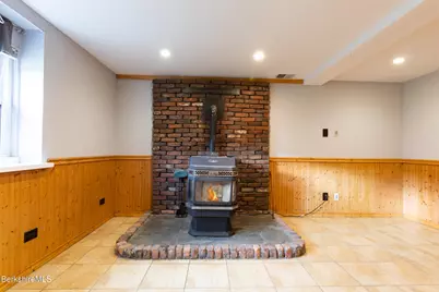 818 Partridge Rd, Lanesborough, MA 01237 - Photo 46