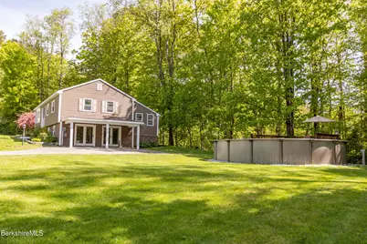 818 Partridge Rd, Lanesborough, MA 01237 - Photo 8