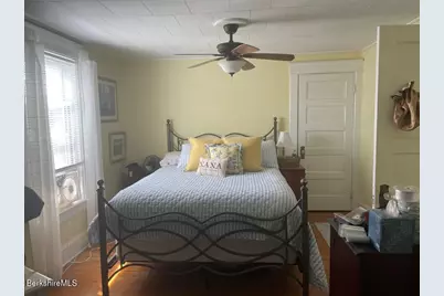340 Elm St, Pittsfield, MA 01201 - Photo 24