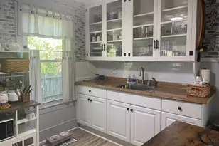 340 Elm St, Pittsfield, MA 01201 - Photo 4