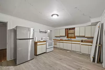 112-114 Union St, Pittsfield, MA 01201 - Photo 32