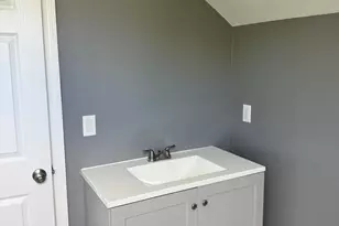 34 Hungerford St, Pittsfield, MA 01201 - Photo 24