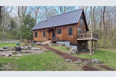 261 East St, Mount Washington, MA 01258 - Photo 4