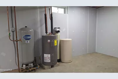 261 East St, Mount Washington, MA 01258 - Photo 28