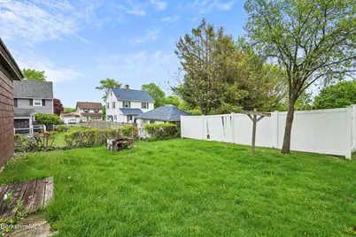 142 Benedict Rd, Pittsfield, MA 01201 - Photo 28