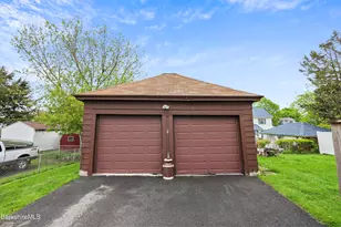 142 Benedict Rd, Pittsfield, MA 01201 - Photo 30