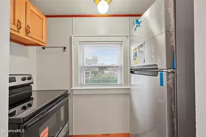 142 Benedict Rd, Pittsfield, MA 01201 - Photo 14