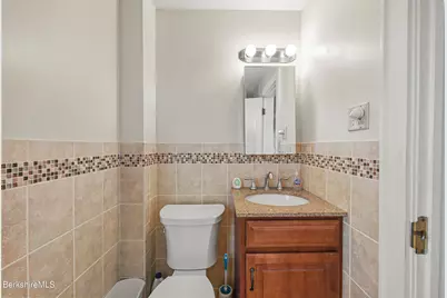 142 Benedict Rd, Pittsfield, MA 01201 - Photo 22