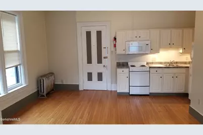 465 Chapel St, Lee, MA 01238 - Photo 30