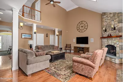 9 East Rd, Adams, MA 01220 - Photo 10