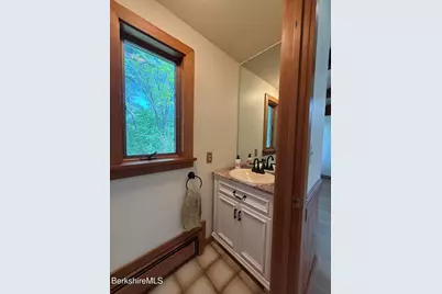 6 Beacon Hill, Great Barrington, MA 01230 - Photo 16