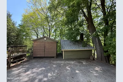 6 Beacon Hill, Great Barrington, MA 01230 - Photo 40