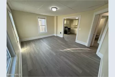 88 Summer St #3A, Adams, MA 01220 - Photo 6