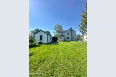 17 Ashuelot St, Dalton, MA 01226 - Photo 24