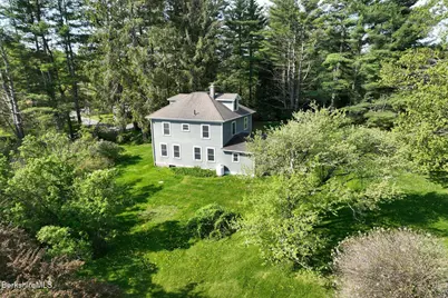 86 Miner Rd, Lanesborough, MA 01237 - Photo 8