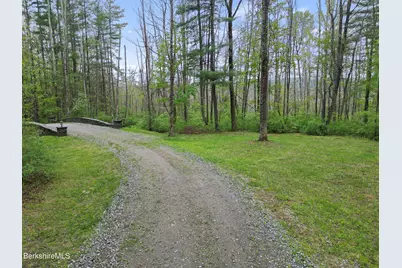 280 Lee Rd, Lenox, MA 01240 - Photo 12