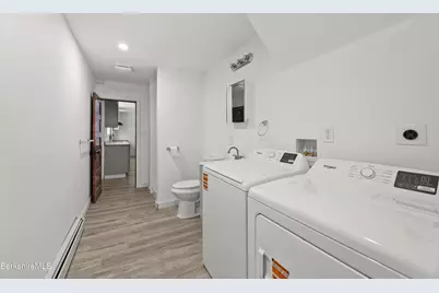 34 Daniels Ave, Pittsfield, MA 01201 - Photo 20
